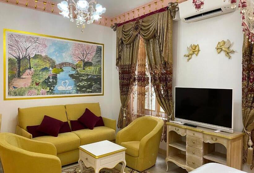 Пансион Studio Romantique Maison De L église Du Couvent