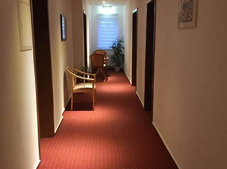 צימר Am Ledermuseum