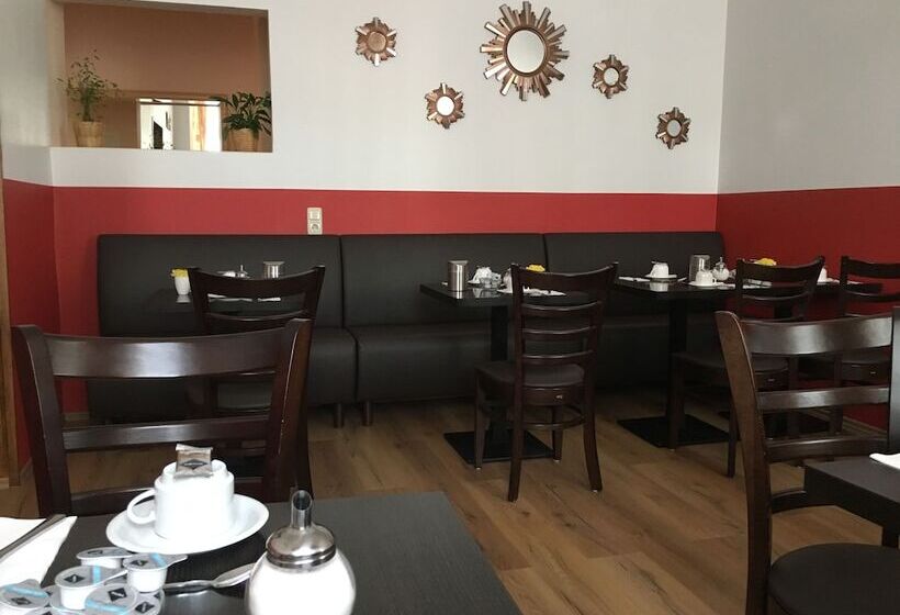 צימר Am Ledermuseum