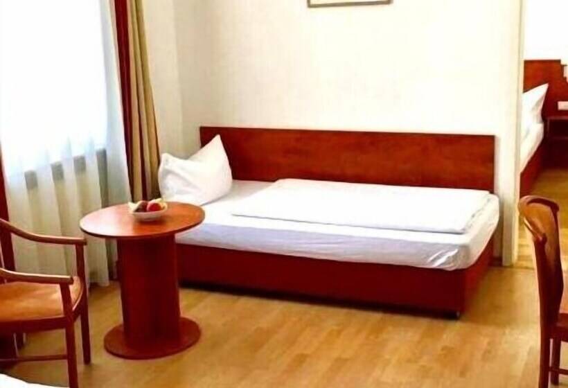 住宿加早餐 Am Ledermuseum