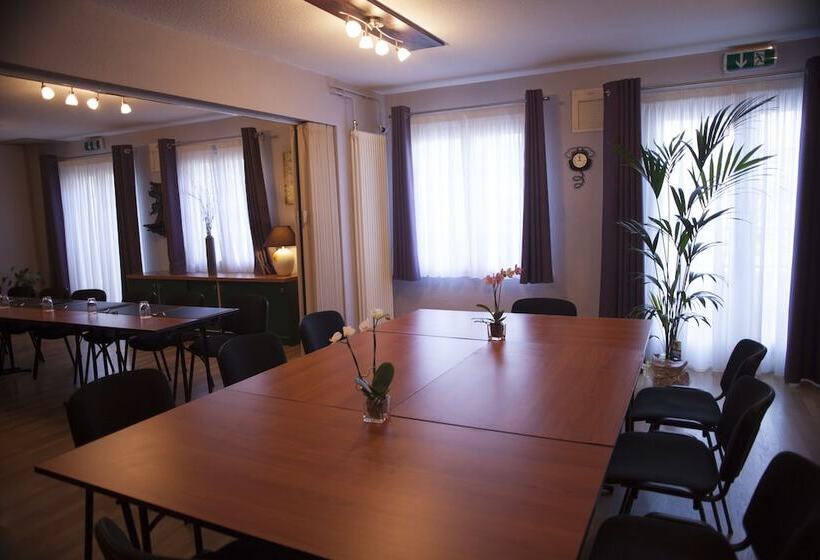 Cottage Logis Hôtel   Restaurant