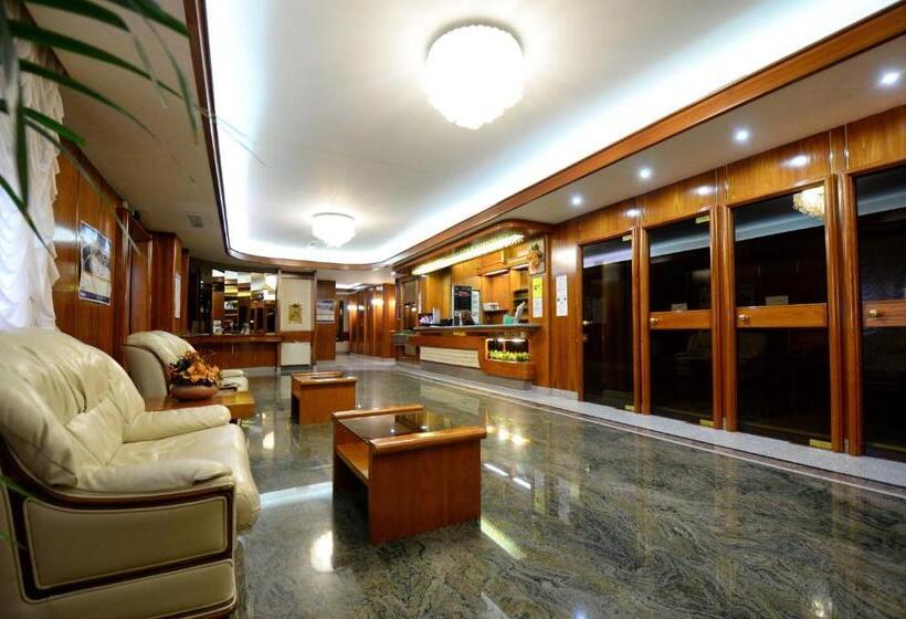 Grand Hotel Delle Rocche