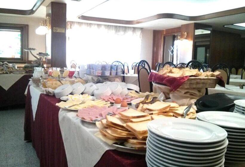 Grand Hotel Delle Rocche