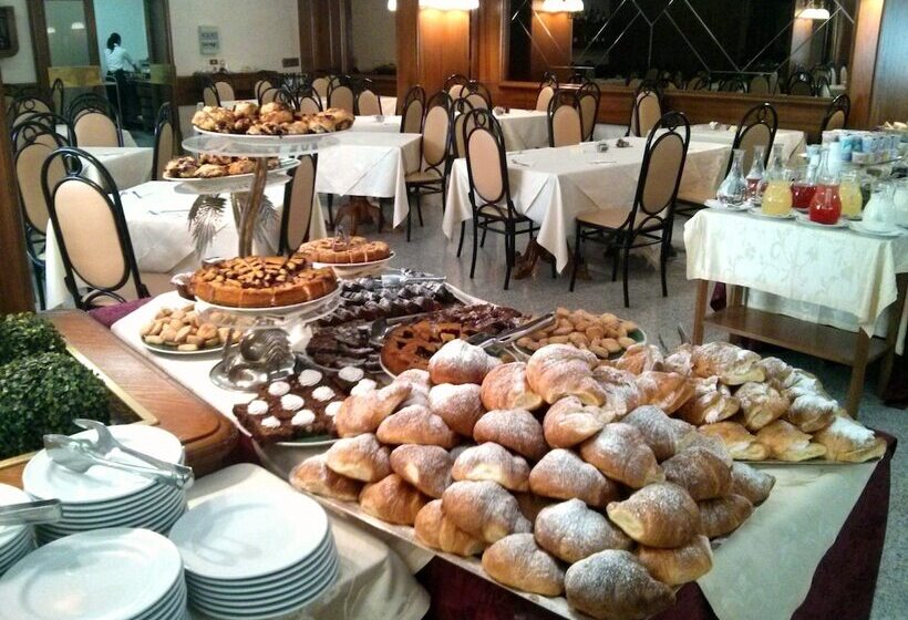 Grand Hotel Delle Rocche