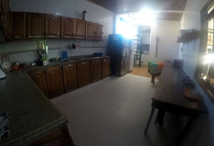 Hostal La Casa Del Kurupira