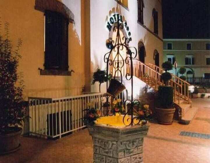 בית מלון כפרי 2000