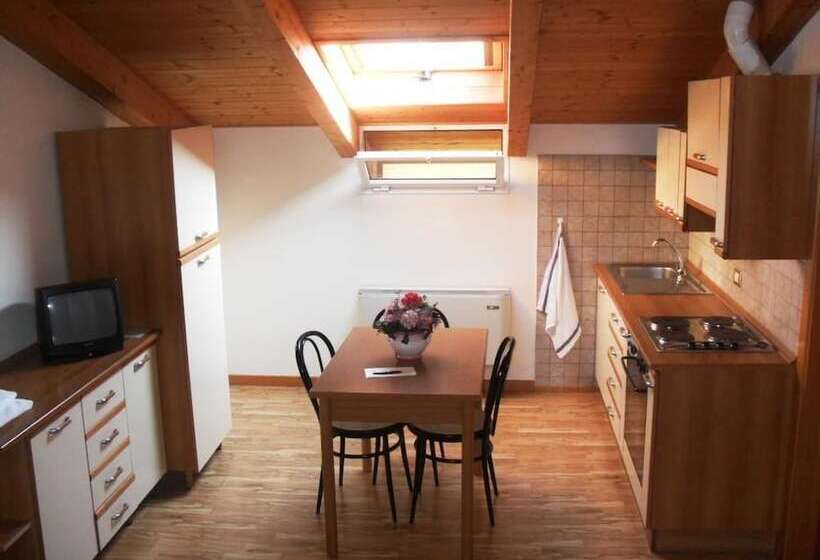 בית מלון כפרי 2000