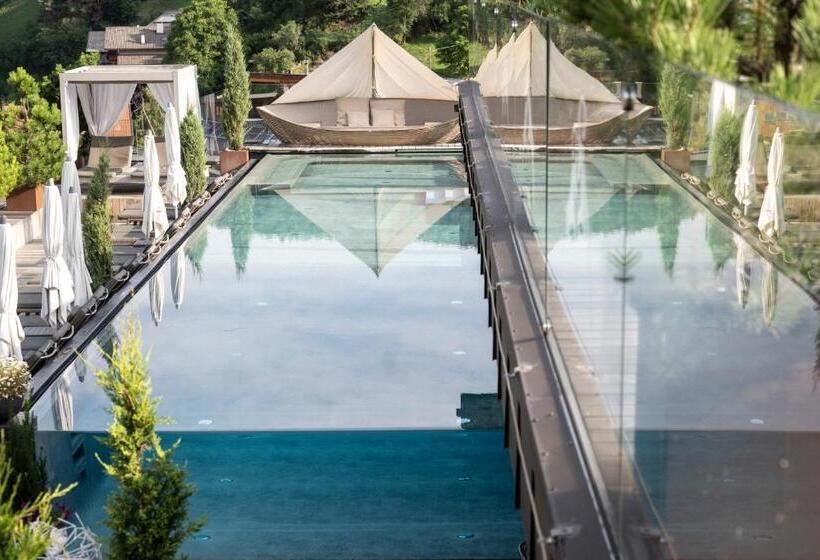 هتل Abinea Dolomiti Romantic Spa