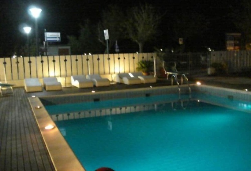 בית מלון כפרי Alba