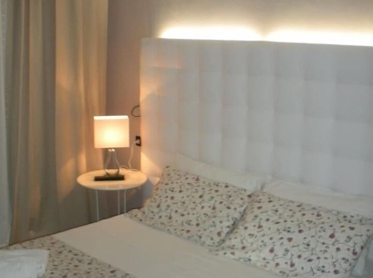 בית מלון כפרי Alba