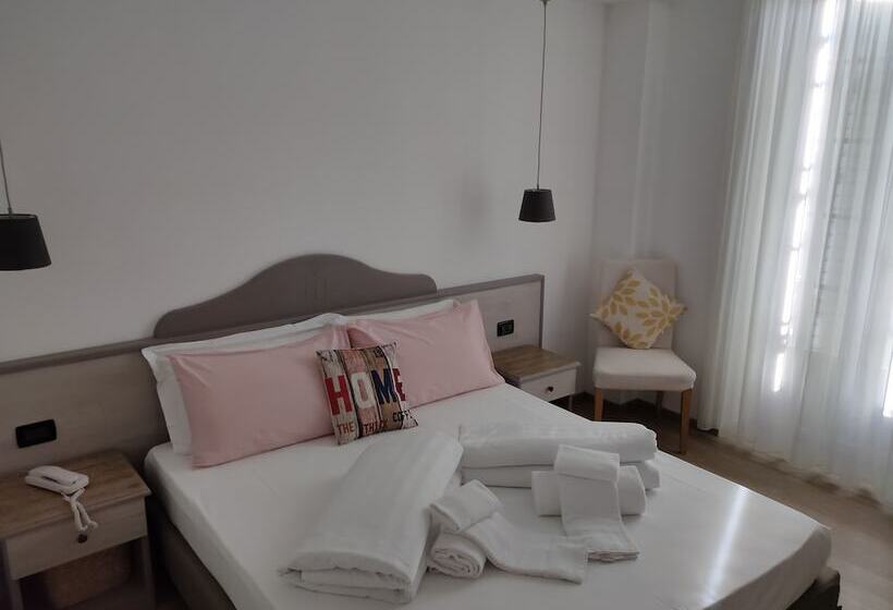 בית מלון כפרי Albergo Al Salus