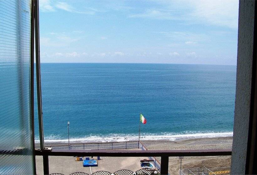 هتل Albergo La Lampara