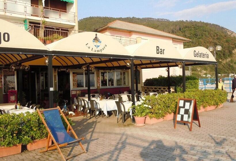 هتل Albergo La Lampara