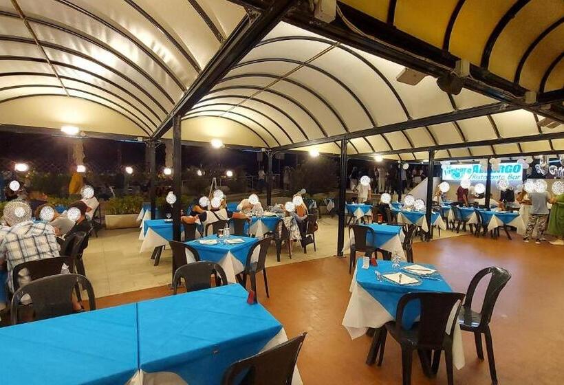 هتل Albergo La Lampara