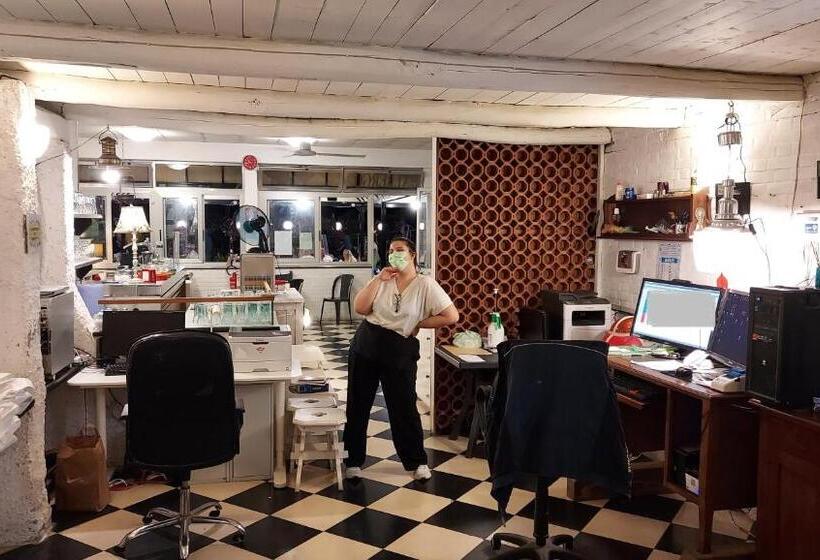 هتل Albergo La Lampara