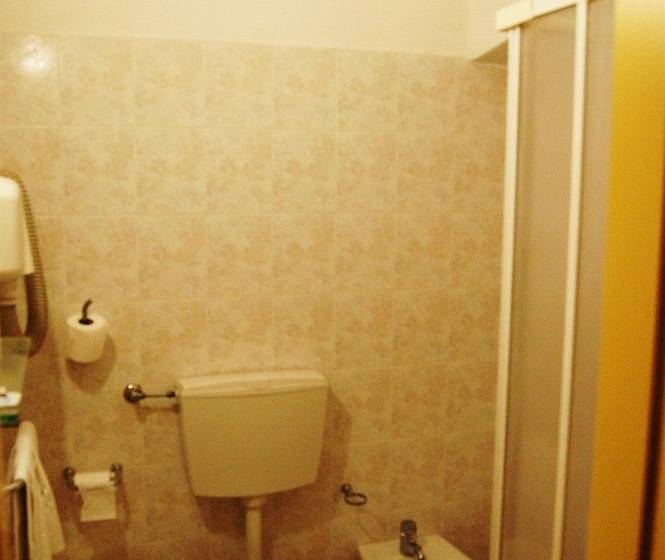 هتل Albergo La Lampara