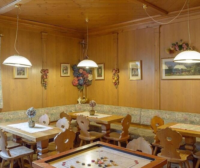 Отель Miravalle