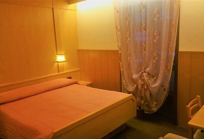 בית מלון כפרי Alpino