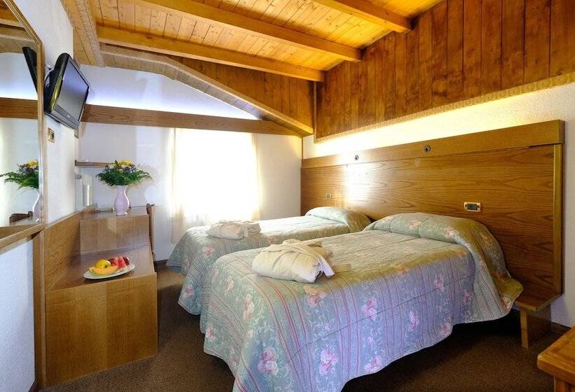 בית מלון כפרי Alpino