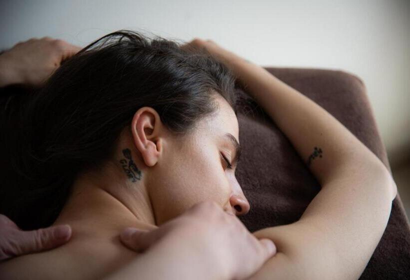 فندق Ansharius   Adults Only