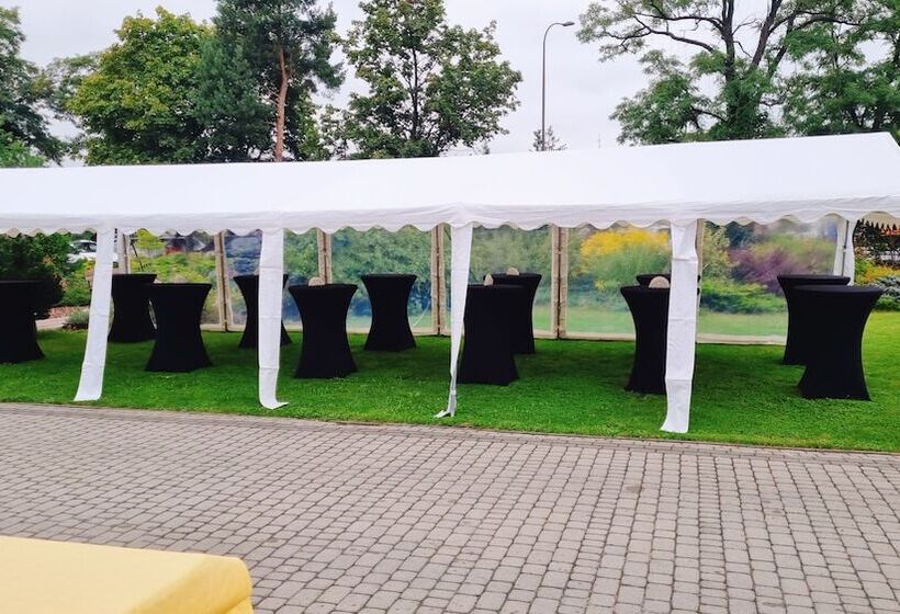 בית מלון כפרי Arkadia Royal