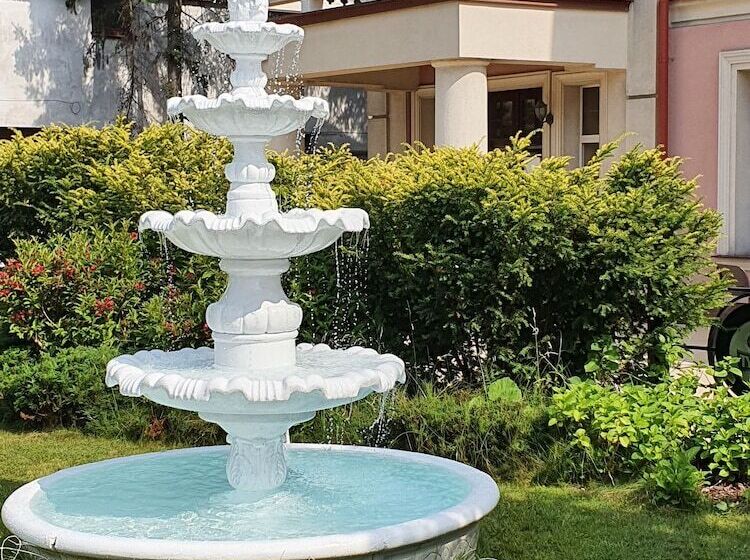 בית מלון כפרי Arkadia Royal