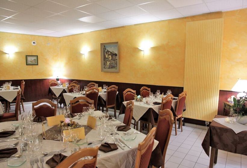 호텔 Auberge Du Cheval Blanc