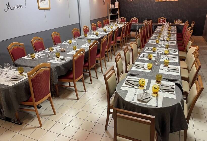 호텔 Auberge Du Cheval Blanc