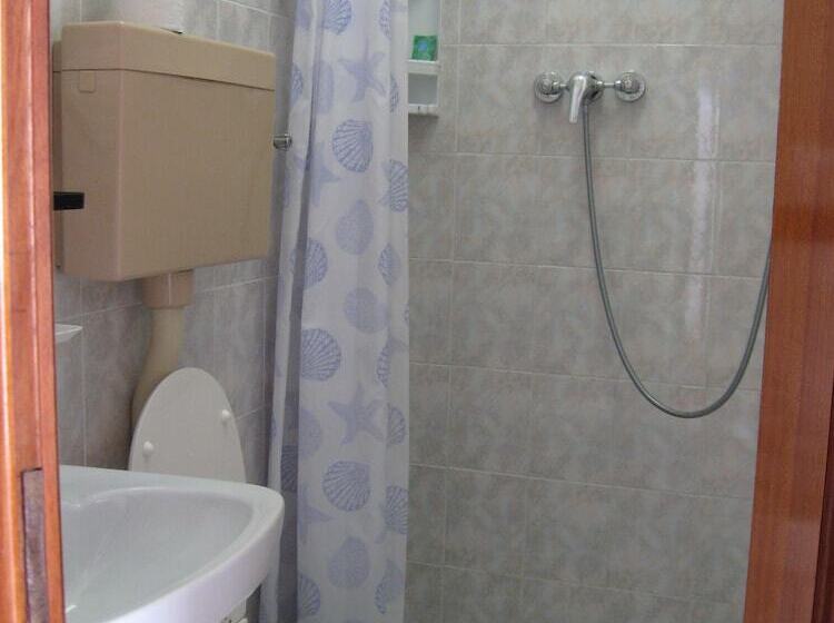 فندق B&b Garnì Da Vito