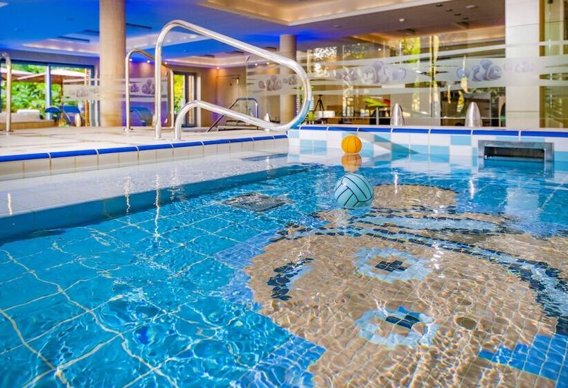 فندق Betekints Wellness