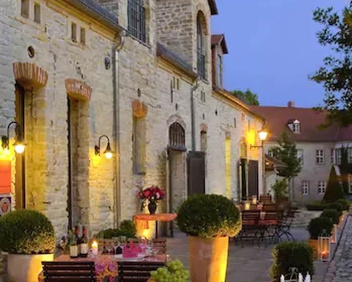 Отель Burg Wanzleben