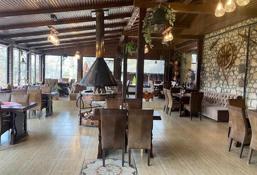 בית מלון כפרי Cabana Trei Brazi