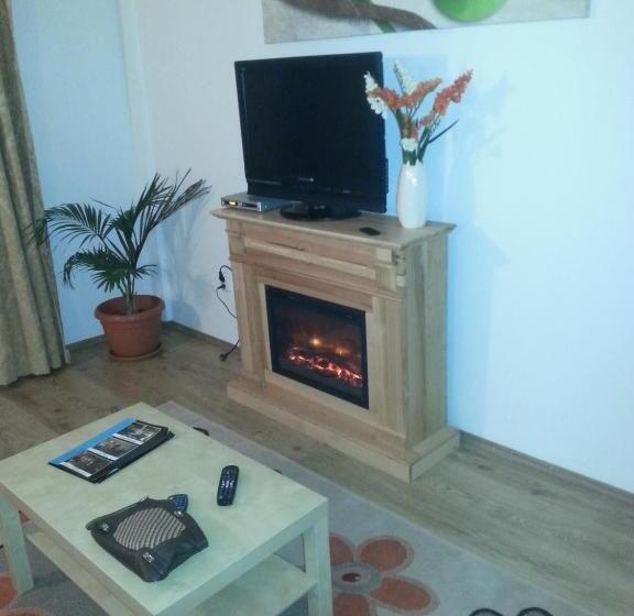 בית מלון כפרי Cabana Trei Brazi