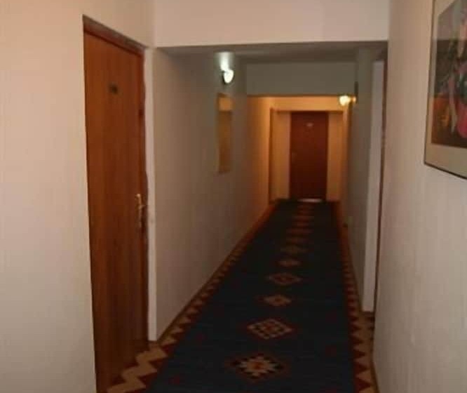 בית מלון כפרי Cabana Trei Brazi