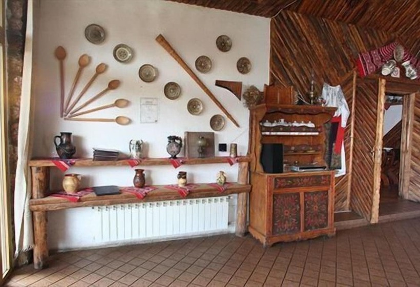 בית מלון כפרי Cabana Trei Brazi