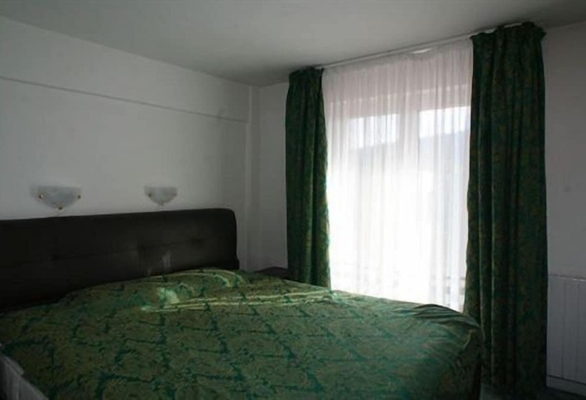 בית מלון כפרי Cabana Trei Brazi