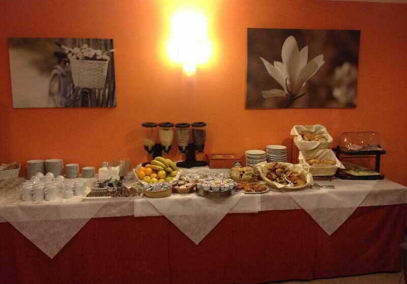 Отель Cavalieri Del Tau