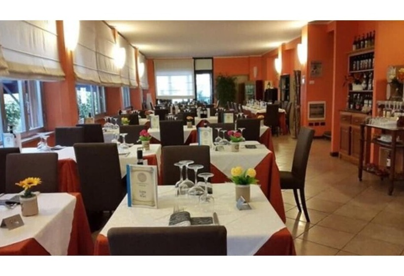 Отель Cavalieri Del Tau