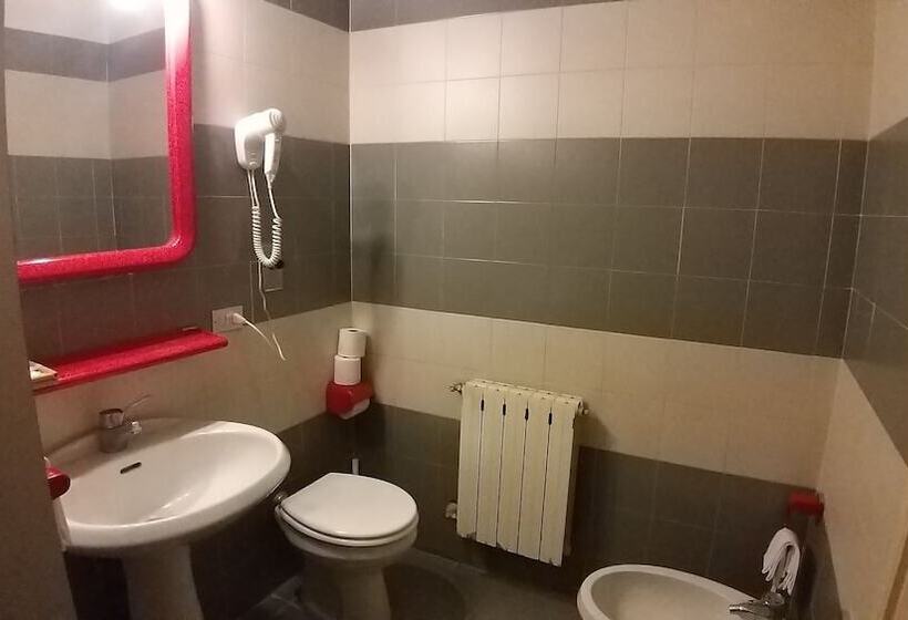 Отель Cavalieri Del Tau