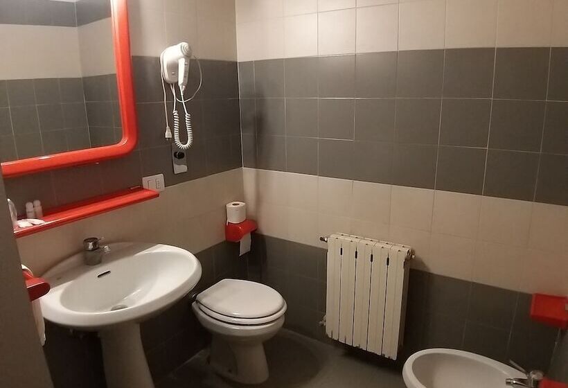 Отель Cavalieri Del Tau