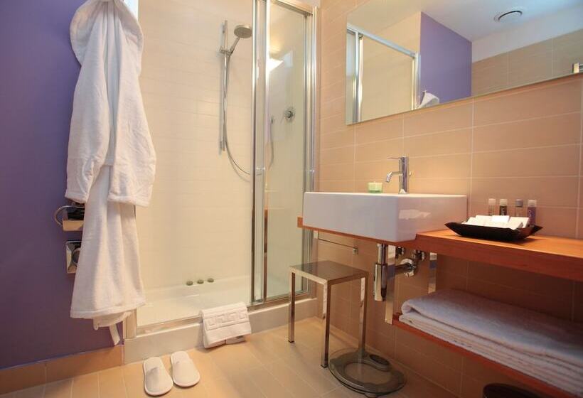 Отель Cosmopolitan