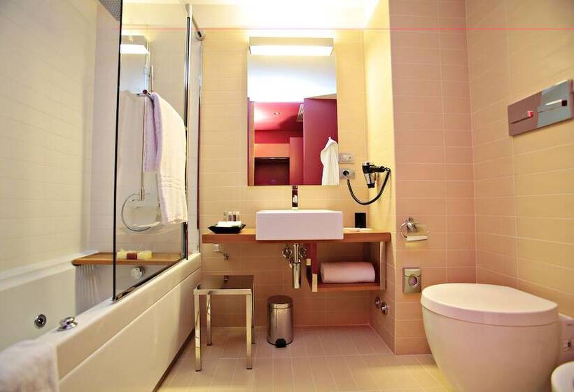 Отель Cosmopolitan