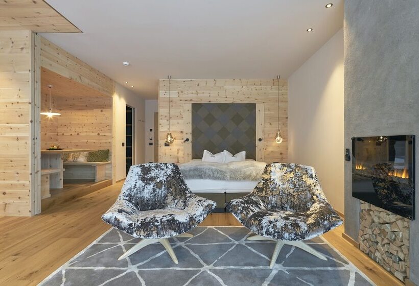 בית מלון כפרי Cristallo  Wellness Mountain Living