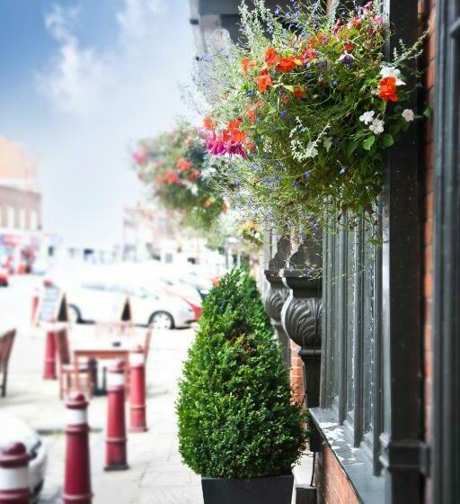 בית מלון כפרי Crown