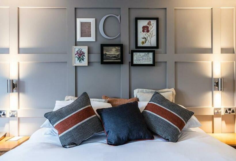 בית מלון כפרי Crown