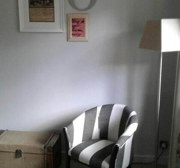 בית מלון כפרי Crown