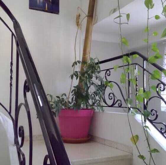 ホテル De La Bastide