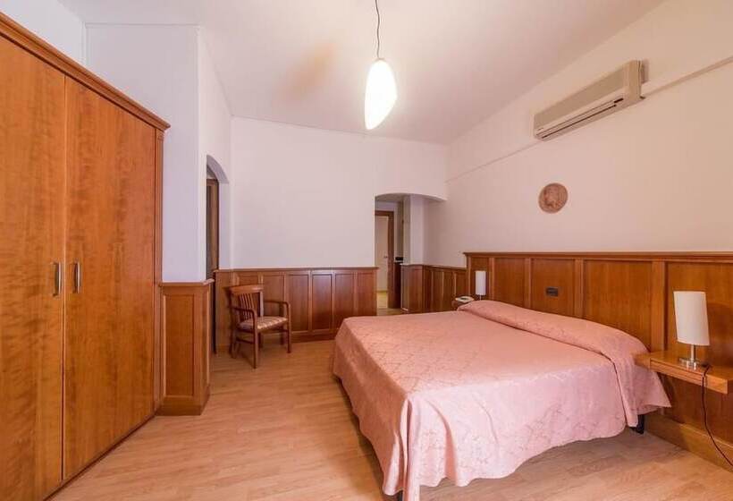 فندق Del Camerlengo