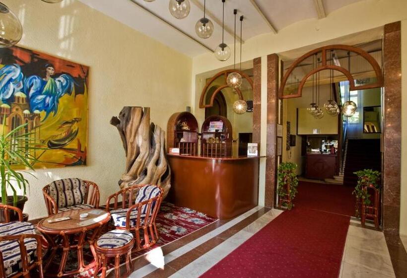 هتل Depandans Jezero