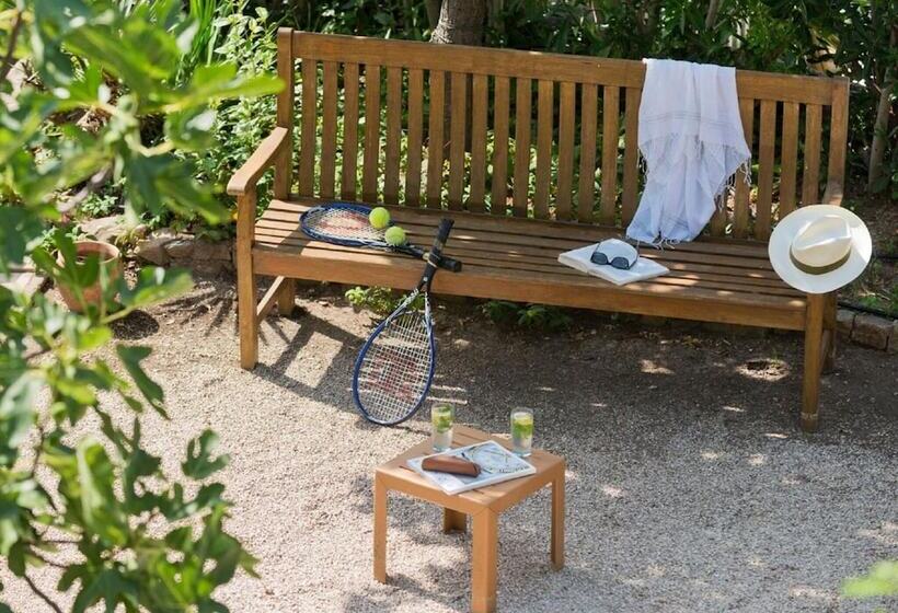 Отель Domaine Du Calidianus